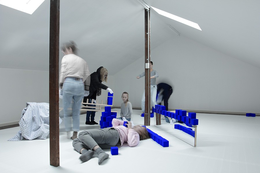 Active Forms- Loft (Klein Blue) : made by Tom Borgas
